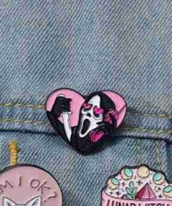 Alternative view of Scream 'Flashy Heart Eye' Enamel Pin