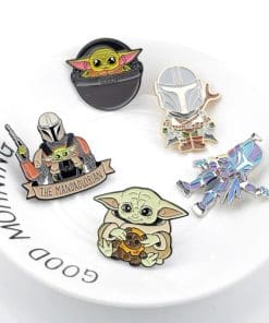 Alternative view of 'The Mandalorian | 2.0' Enamel Pin