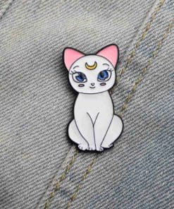 Alternative view of Sailor Moon 'Artemis' Enamel Pin