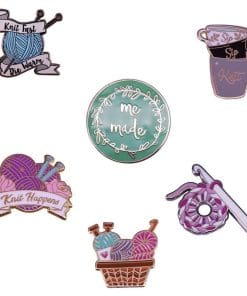 Cute Knitting Art 'Hook & Yarn' Set Enamel Pin - Image 4