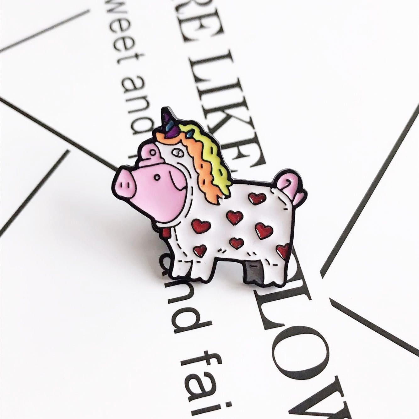 Cute 'Pig in Unicorn Costume" Enamel Pin - Image 6