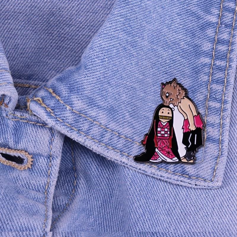 Demon Slayer: Kimetsu no Yaiba 'Inosuke Sniffing Nezuko' Enamel Pin - Image 4