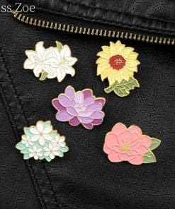 Alternative view of Flower Bloom 'Sunflower' Enamel Pin