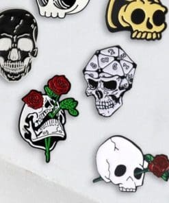 Dungeons And Dragons 'Punk Skull Dice' Enamel Pin - Image 5