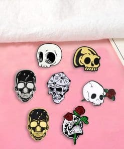 Dungeons And Dragons 'Punk Skull Dice' Enamel Pin - Image 3