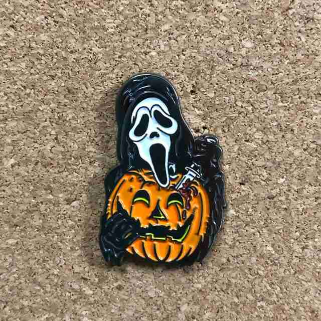 Scary Movie 'Pumpkin Massacre' Enamel Pin - Image 2