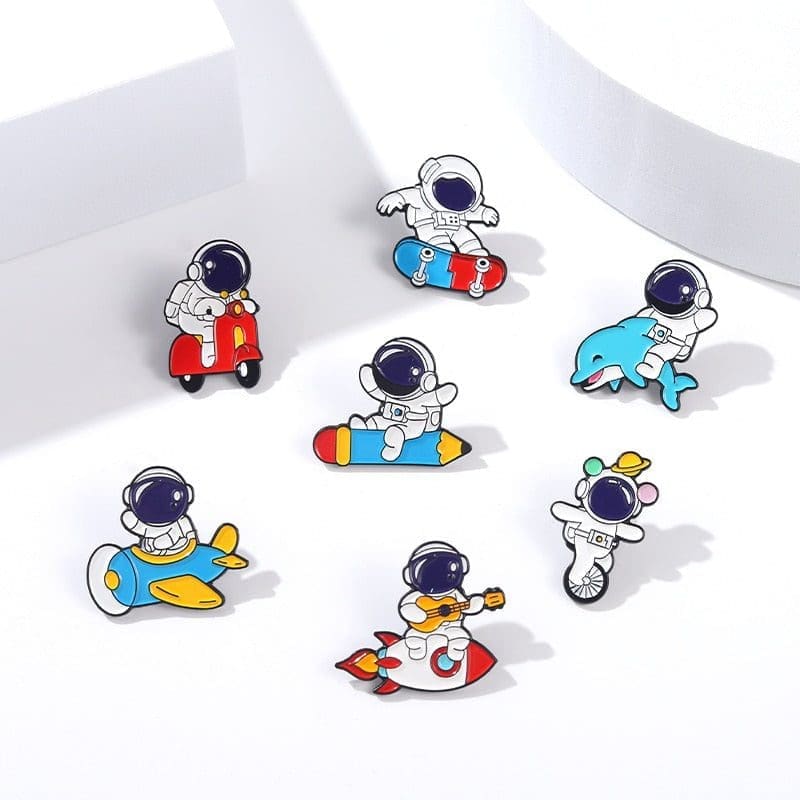 Cute Astronaut 'Skateboard Ride' Enamel Pin - Image 5