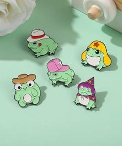 Alternative view of Cute Frog 'Panama ' Enamel Pin