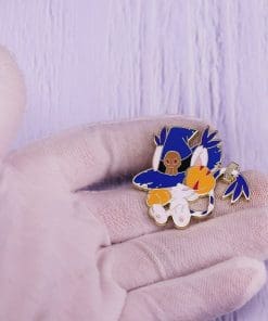 Alternative view of Digimon 'Gatomon' Enamel Pin
