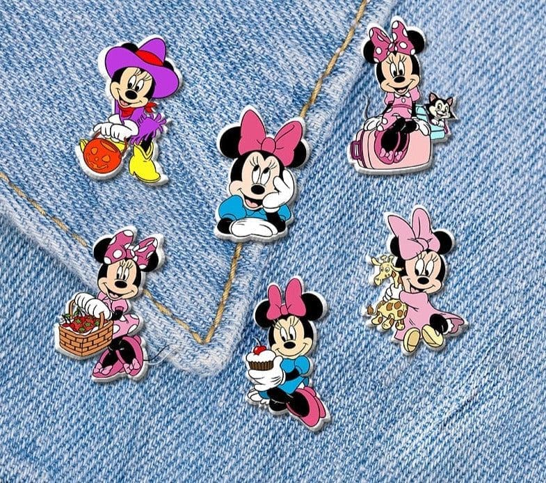 Acrylic Pin Mickey Mouse and Friends 'Minnie | Trick or Treat' - Image 3