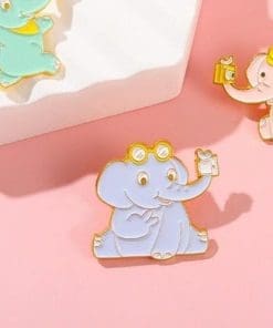 Alternative view of Animal Selfie 'Sitting Blue Elephant' Enamel Pin