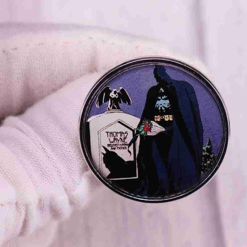 Batman 'Thomas Wayne' Enamel Pin - Image 2