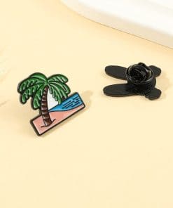 Bad Bunny 'Coco Beach' Enamel Pin - Image 4