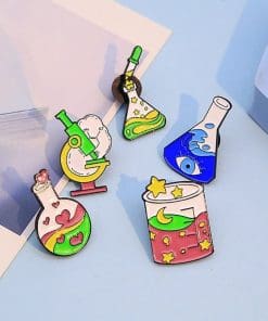 Alternative view of Science Experiment 'Beaker | Star Chemical' Enamel Pin
