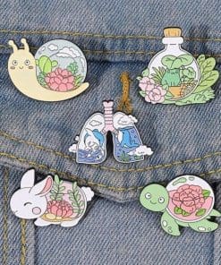 Alternative view of Frog in Flower Jar Enamel Pin