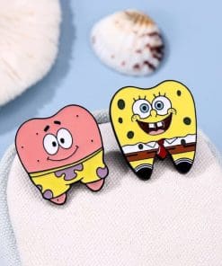 Alternative view of SpongeBob SquarePants 'Patrick x Tooth' Enamel Pin