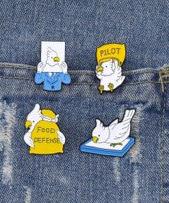 Alternative view of Parrot 'Pilot' Enamel Pin