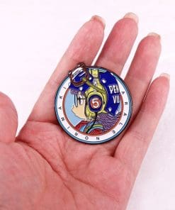 Alternative view of Dr. Slump 'Arale' Enamel Pin