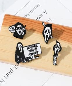 Alternative view of Scream 'Horror Movie Addict' Enamel Pin