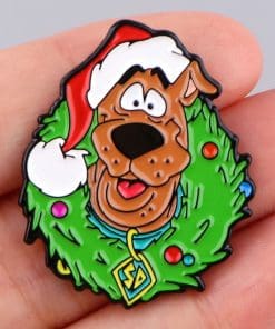 Alternative view of Scooby-Doo 'Christmas Wreath' Enamel Pin