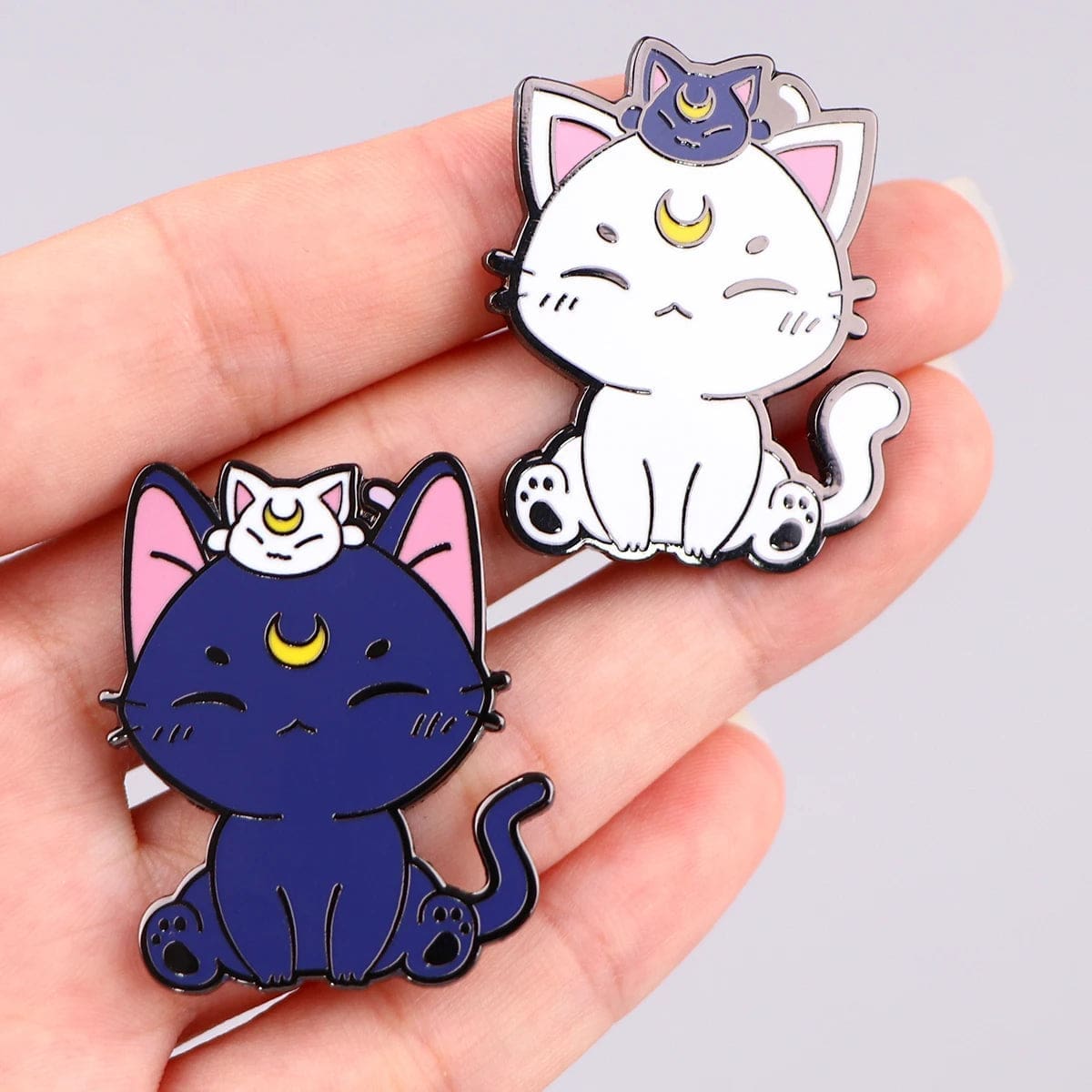 Sailor Moon 'Artemis and Little Luna' Enamel Pin - Image 3