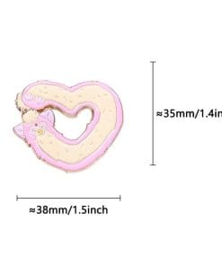 Gremlins 'Gizmo Heart Donut' Enamel Pin - Image 4