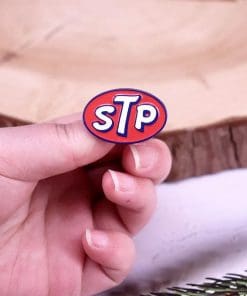 Alternative view of Motor Oil 'STP' Enamel Pin