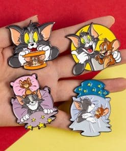 Alternative view of Tom and Jerry 'Hungry Tom' Enamel Pin