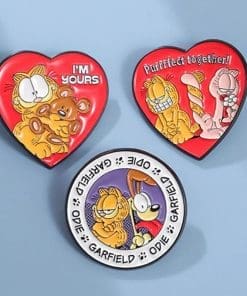 Alternative view of Garfield and Odie Enamel Pin