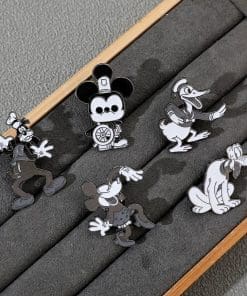 Alternative view of Mickey Mouse and Friends 'Set of 5 Classic Gothic' Enamel Pin