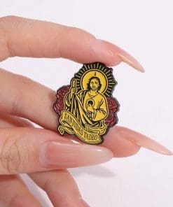 Alternative view of San Judas Tadeo Enamel Pin