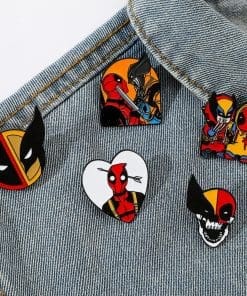 Deadpool 'Arrowhead' Enamel Pin - Image 3