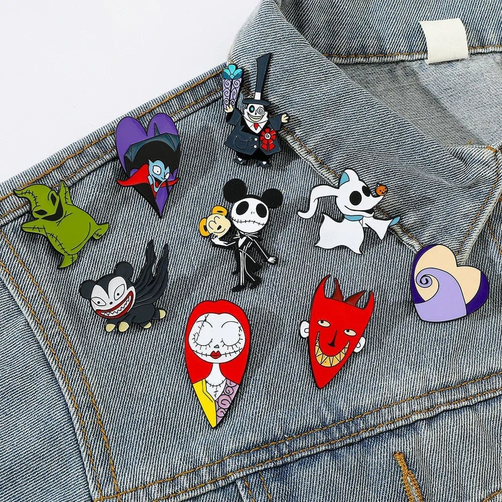 The Nightmare Before Christmas 'Vampire Heart' Enamel Pin - Image 3