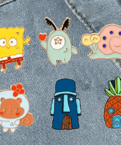 Alternative view of Spongebob Squarepants 'Kawaii Squidward’s House’ Enamel Pin
