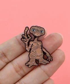 Alternative view of Alien 'Thinker' Enamel Pin