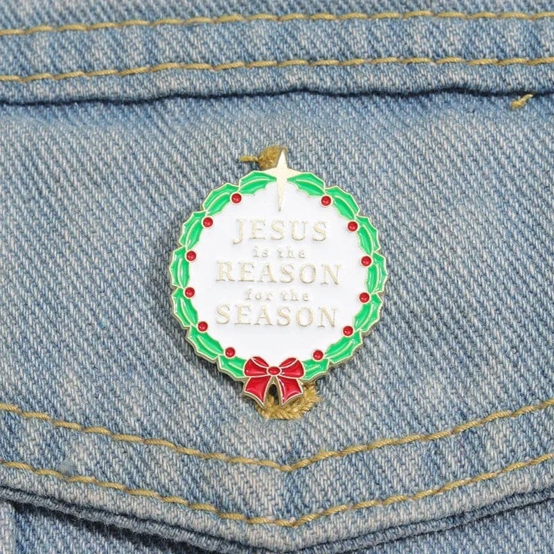 Christmas Wreath 'Jesus Is The Reason For The Season' Enamel Pin - Image 3
