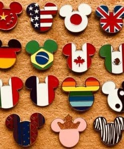 Alternative view of Mickey Mouse 'Flag Head | Brazil' Enamel Pin