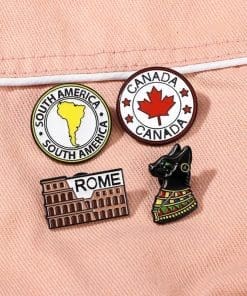 Alternative view of Canada 'Vintage Maple Leaf' Enamel Pin