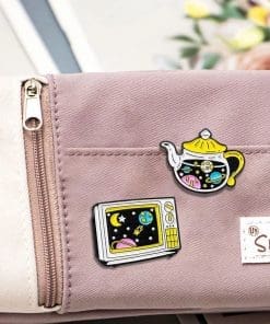 Alternative view of Solar System 'Stars and Planet Oven' Enamel Pin