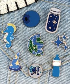 Alternative view of ET Moon Travel Enamel Pin
