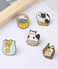 Alternative view of Playful Cat 'Set of 5 Funny Box' Enamel Pin