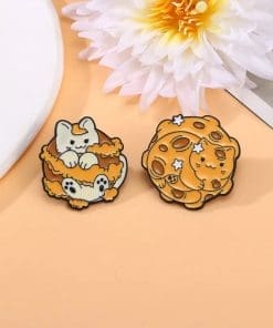 Alternative view of Planet Cat 'Golden Brown Venus' Enamel Pin