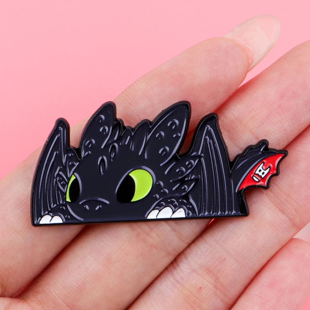 How to Train Your Dragon ‘Set of 2 Peekaboo’ Enamel Pin – Distinct Pins