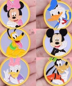 Alternative view of Mickey Mouse and Friends ‘Goofy Round Portriat’ Enamel Pin