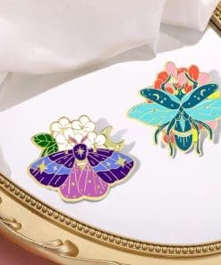 Alternative view of Cute Insect 'Flower Hornet' Enamel Pin