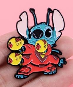 Alternative view of Lilo and Stitch ‘Gunman Stitch’ Enamel Pin