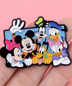 Alternative view of Mickey Mouse and Friends ‘Besties Group Portrait’ Enamel Pin