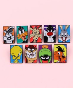 Alternative view of L00ney Tunes Sylvester Portrait Enamel Pin
